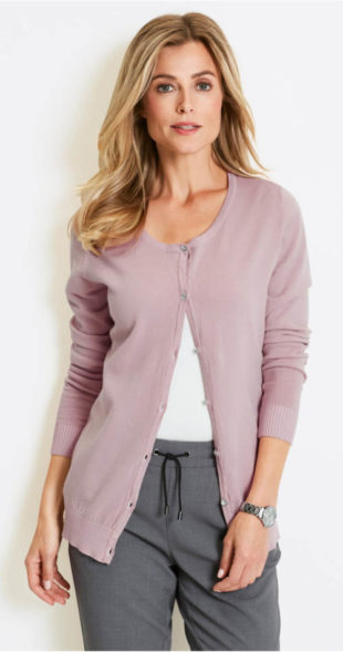 Pletený svetrový kabátek pro plnoštíhlé