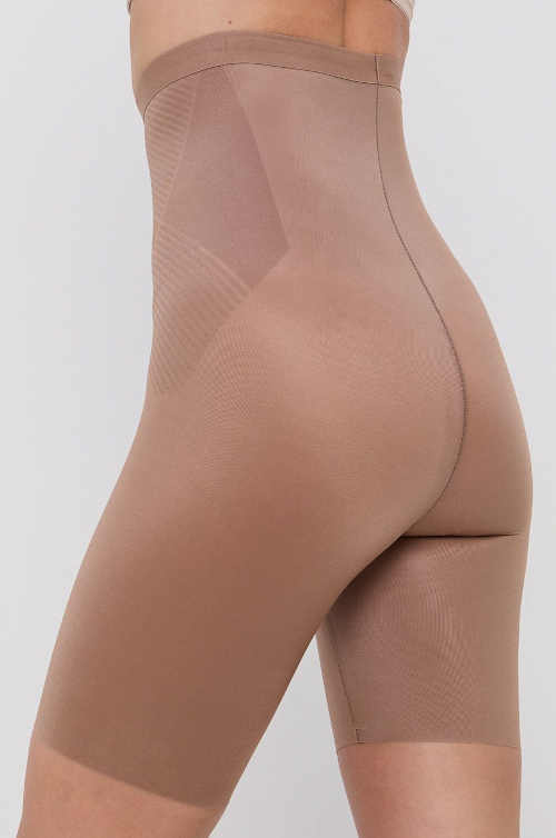Spanx - Modelující šortky Thinstincts