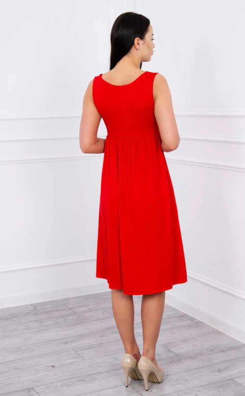 červené dámské šaty z příjemného materiálu