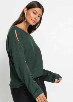 XXL svetr v moderní tmavě zelené barvě v atraktivním střihu
