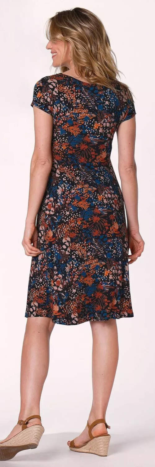 Zeštíhlující dámské letní šaty s délkou ke kolenům